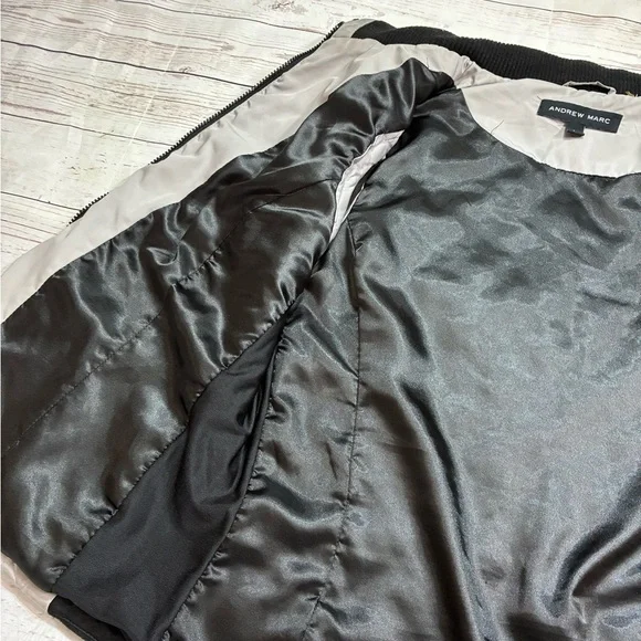 Women’s Large Sleeveless Andrew Marc Gray Quilted Vest Black Ribbed Stretch Trim - Picture 12 of 14